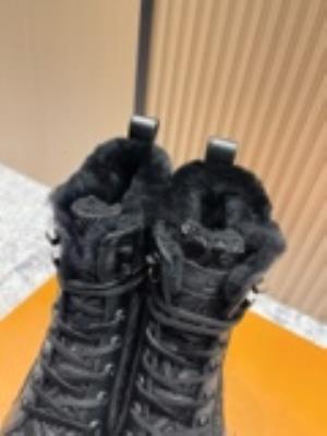wholesale quality women louis vuitton shoes model no. 535